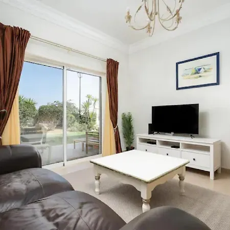 Wow Flat, Birdie, Golf, Spa&swimming Pool Apartment
