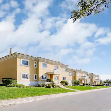 Apartment Wow Flat, Birdie, Golf, & Swimming Pool Lagos