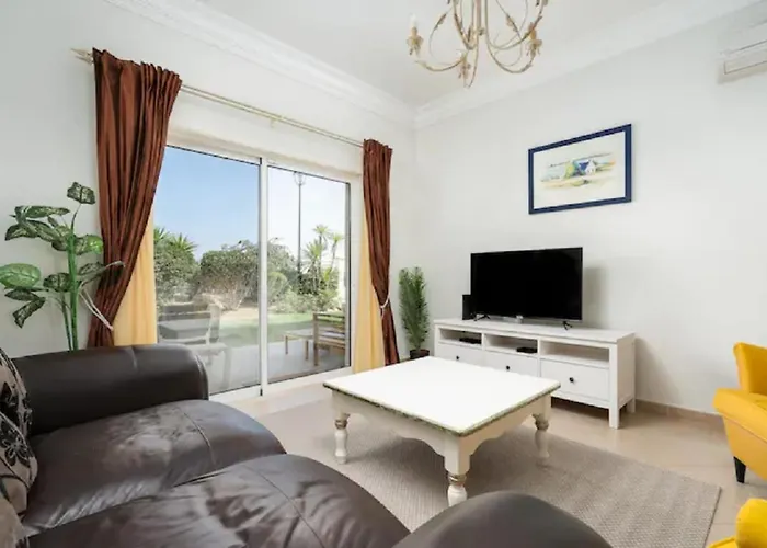 Wow Flat, Birdie, Golf, & Swimming Pool Appartement